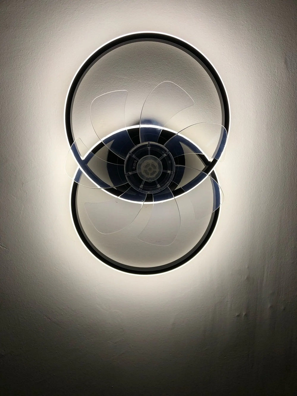 Moderne Ventilatorlamp Met LED - 2 Lichtringen - Zwart - Dimbaar - 6 Snelheden - Afstandsbediening En App