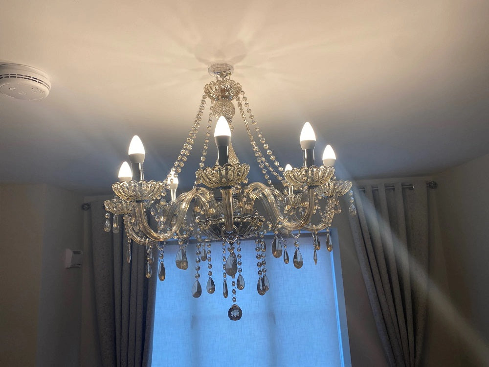 Crystal Chandelier - 8 Light Points - Diameter 76 cm - Classic Candle Style - Pendant For Living And Dining Rooms