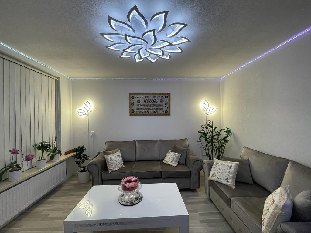 Modern Lotus LED Ceiling Light - White - Dimmable With Remote Control And App - For Living And Dining Room - Ceiling Fixture
