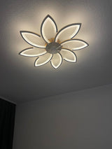 LuxiLamps - 8-Star Ceiling Fan Light - Gold - With Remote Control - Smart Lamp - App Dimmable - 6-Speed Fan - Living Room Light - Modern Lamp - Ceiling Light