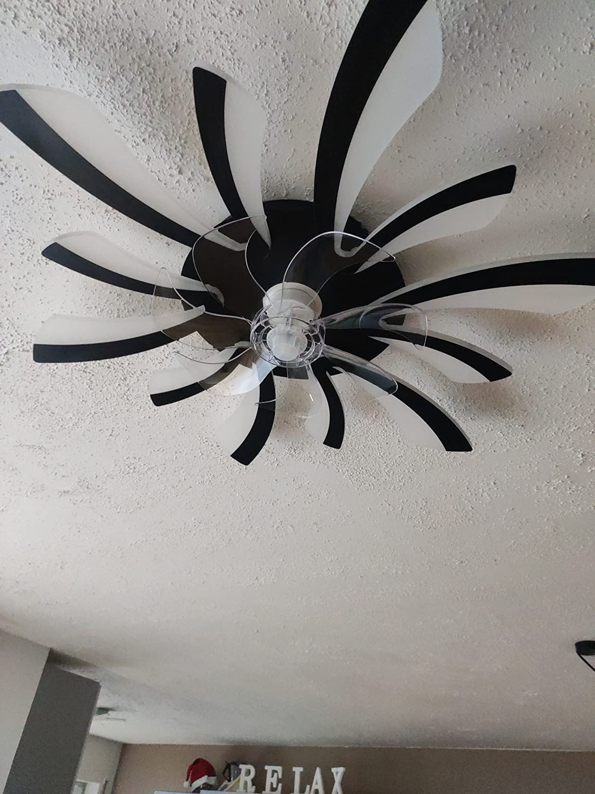 LuxiLamps - 5 Vleugel Ventilator Lamp - Dimbaar Met Afstandsbediening - Zwart - Plafondventilator Met LED - Woonkamerlamp - Moderne lamp - Plafonniere