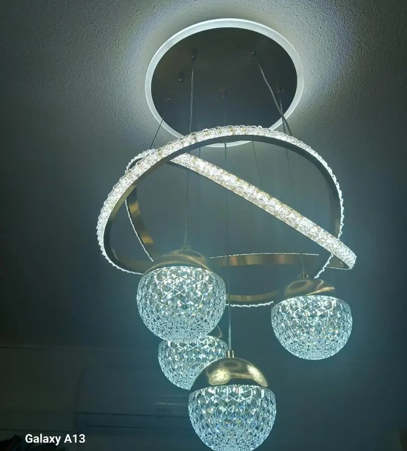 LuxiLamps - 4 Balls Hanging Lamp - Chandelier Living Room - Gold - Modern Lamp - 40 cm - Hanging Lamp
