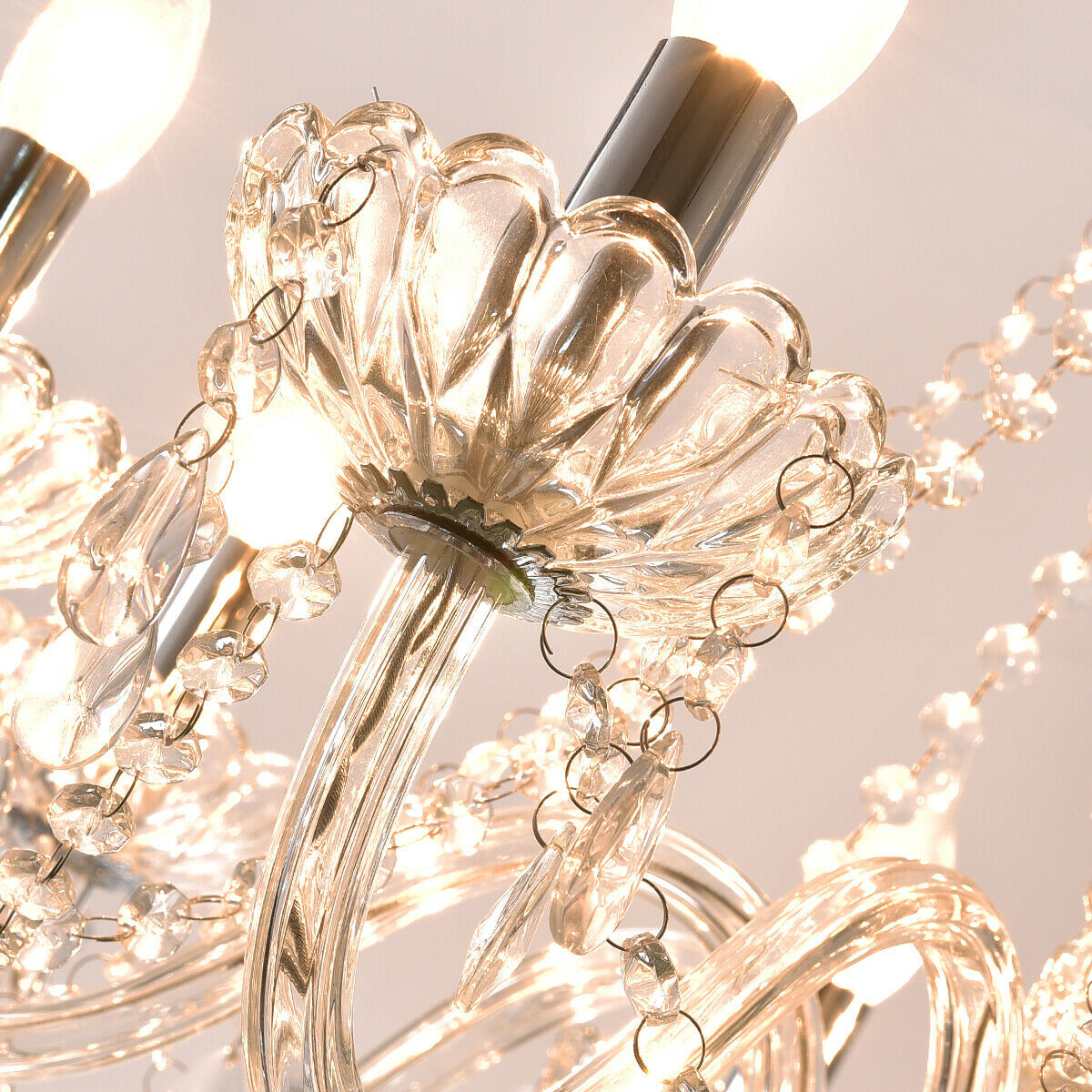 Crystal Chandelier - 8 Light Points - Diameter 76 cm - Classic Candle Style - Pendant For Living And Dining Rooms