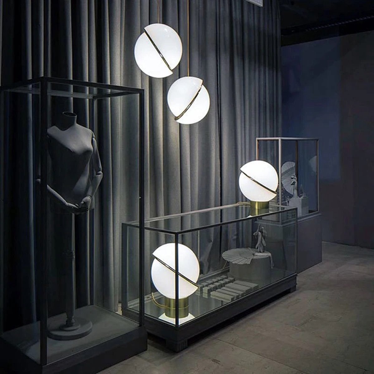 LuxiLamps - Bubble Ball Hanglamp - LED Kroonluchter - Decor Hanglamp - Wit/Goud - 15 cm - Led Hanglamp
