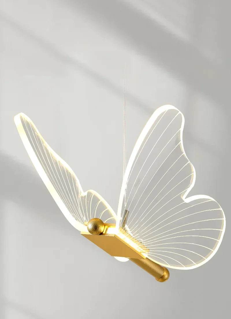 Vlinder Hanglamp- Goud - Butterfly Led - Warm Wit 3000K - Woonkamerlamp - Moderne Lamp - Plafonnière